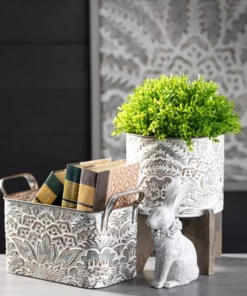 SULLIVANS White and Gray Flourish Metal Planter (Set of 2) -Vigoro sales Store white and gray patterned sullivans plant pots met1821 4f 1000